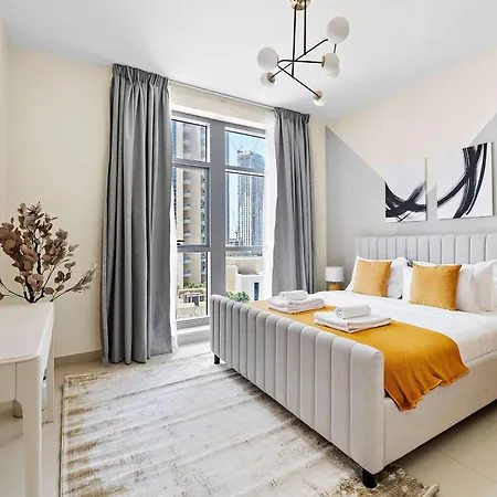 Appartamento Silkhaus Burj Khalifa Proximity 1Bdr In Downtown Dubai Esterno foto
